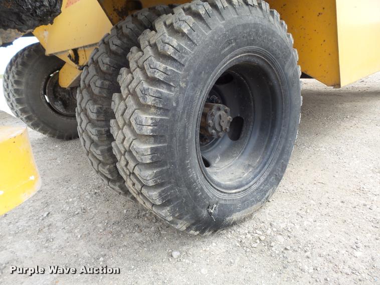 image for item K7695 1986 Broderson MH-42B Hydra-hammer pavement breaker