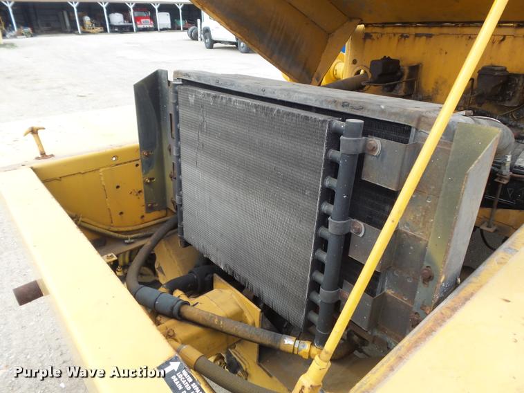 image for item K7695 1986 Broderson MH-42B Hydra-hammer pavement breaker