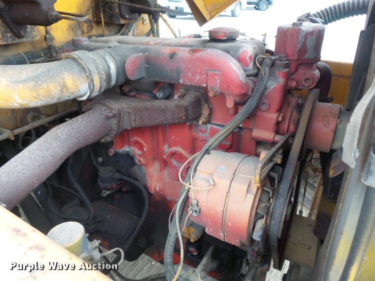 image for item K7695 1986 Broderson MH-42B Hydra-hammer pavement breaker