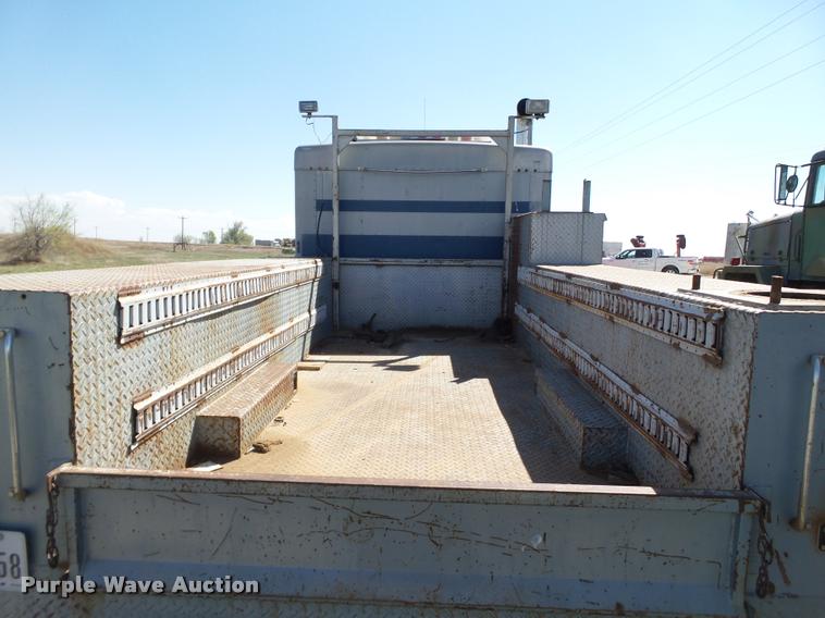 image for item L1563 1987 Kenworth service truck