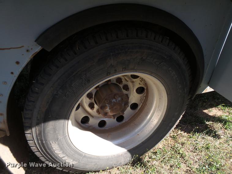 image for item L1563 1987 Kenworth service truck