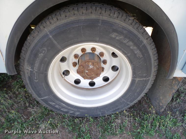 image for item L1563 1987 Kenworth service truck