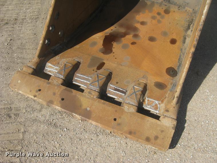 image for item L3982 2005 Caterpillar 322C L excavator