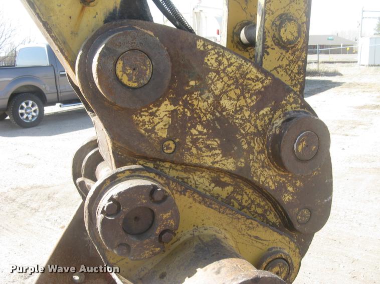 image for item L3982 2005 Caterpillar 322C L excavator