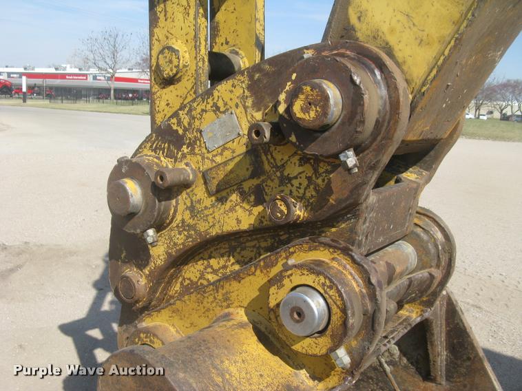 image for item L3982 2005 Caterpillar 322C L excavator