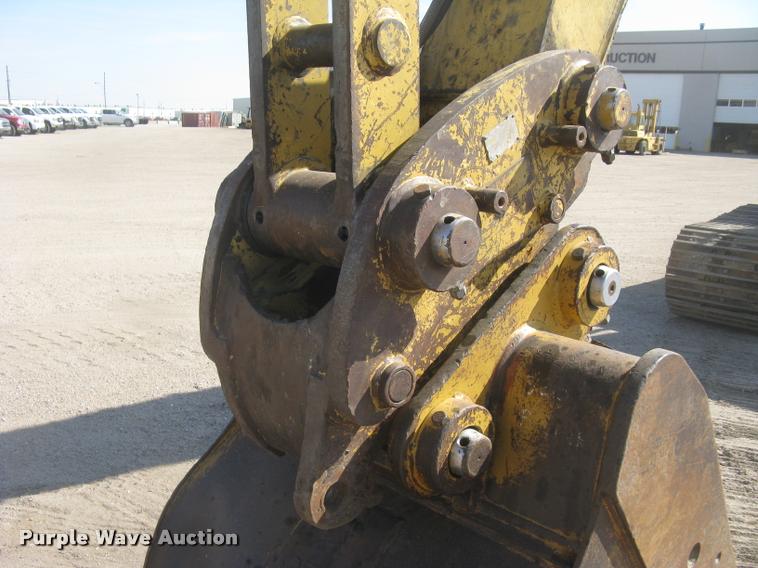 image for item L3982 2005 Caterpillar 322C L excavator