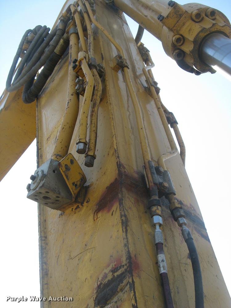 image for item L3982 2005 Caterpillar 322C L excavator