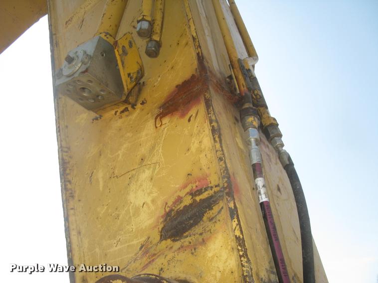 image for item L3982 2005 Caterpillar 322C L excavator