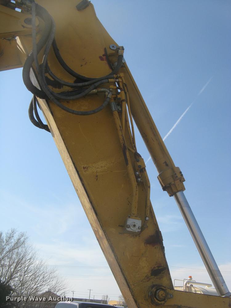 image for item L3982 2005 Caterpillar 322C L excavator