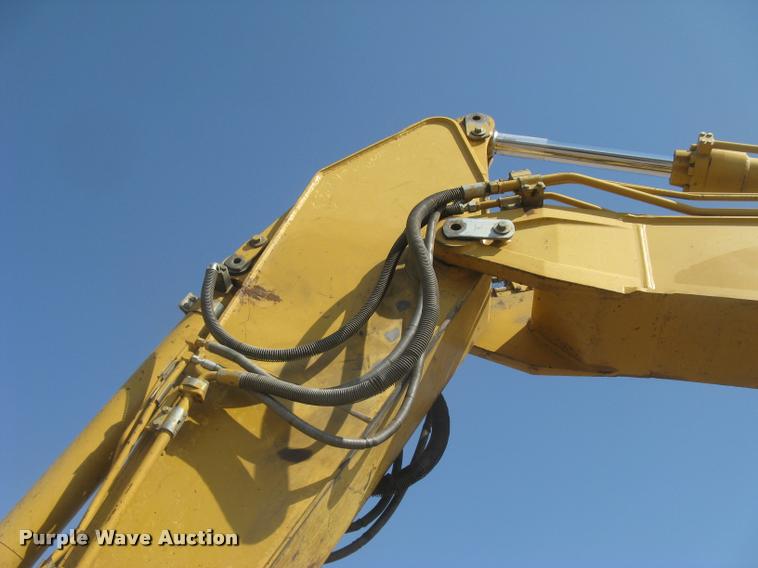image for item L3982 2005 Caterpillar 322C L excavator