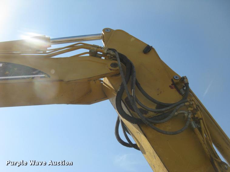 image for item L3982 2005 Caterpillar 322C L excavator