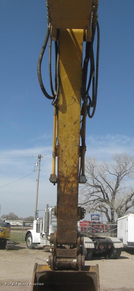 image for item L3982 2005 Caterpillar 322C L excavator