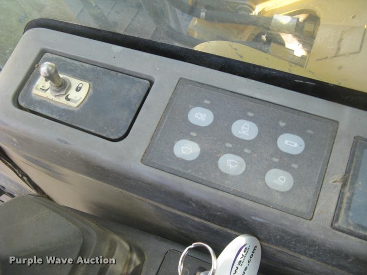 image for item L3982 2005 Caterpillar 322C L excavator