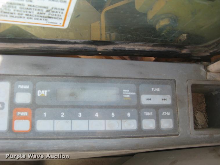 image for item L3982 2005 Caterpillar 322C L excavator