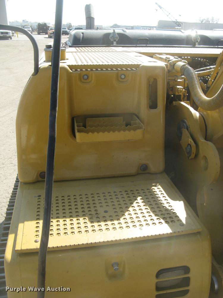 image for item L3982 2005 Caterpillar 322C L excavator