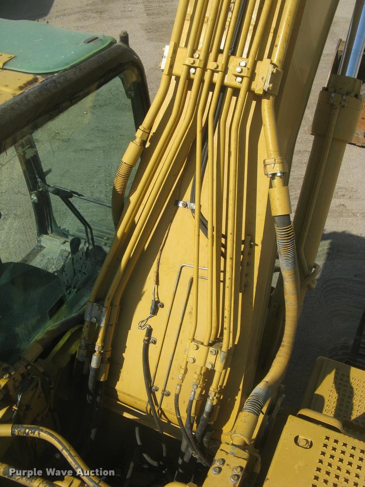 image for item L3982 2005 Caterpillar 322C L excavator