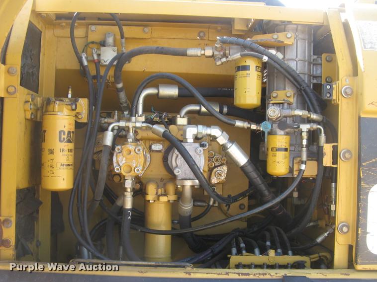 image for item L3982 2005 Caterpillar 322C L excavator