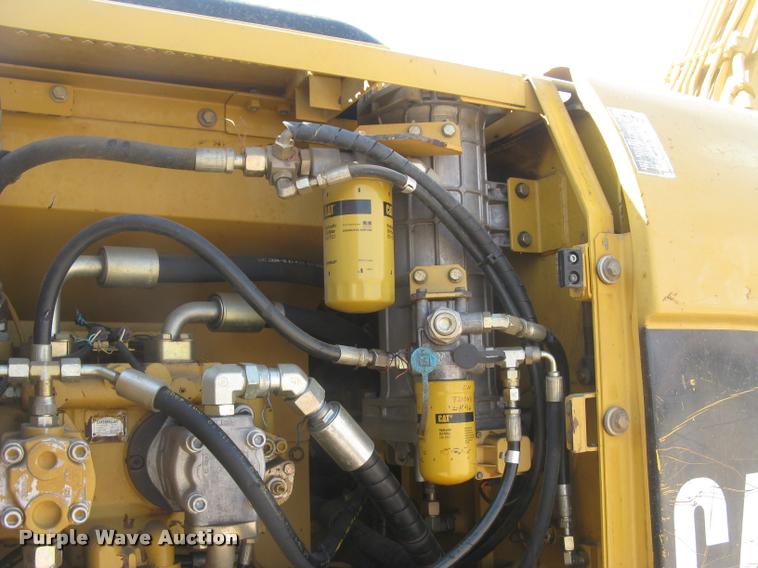 image for item L3982 2005 Caterpillar 322C L excavator