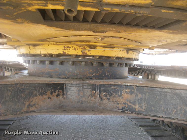 image for item L3982 2005 Caterpillar 322C L excavator