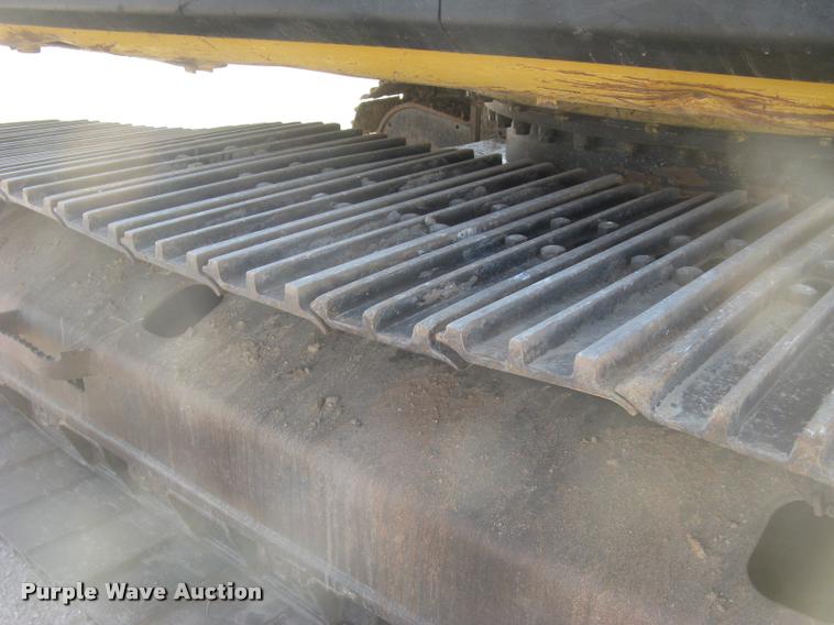 image for item L3982 2005 Caterpillar 322C L excavator