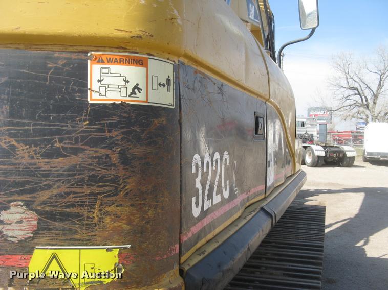 image for item L3982 2005 Caterpillar 322C L excavator