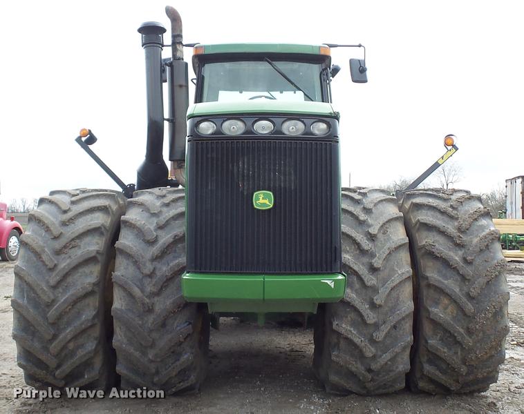 image for item L4658 2004 John Deere 9520 4WD tractor