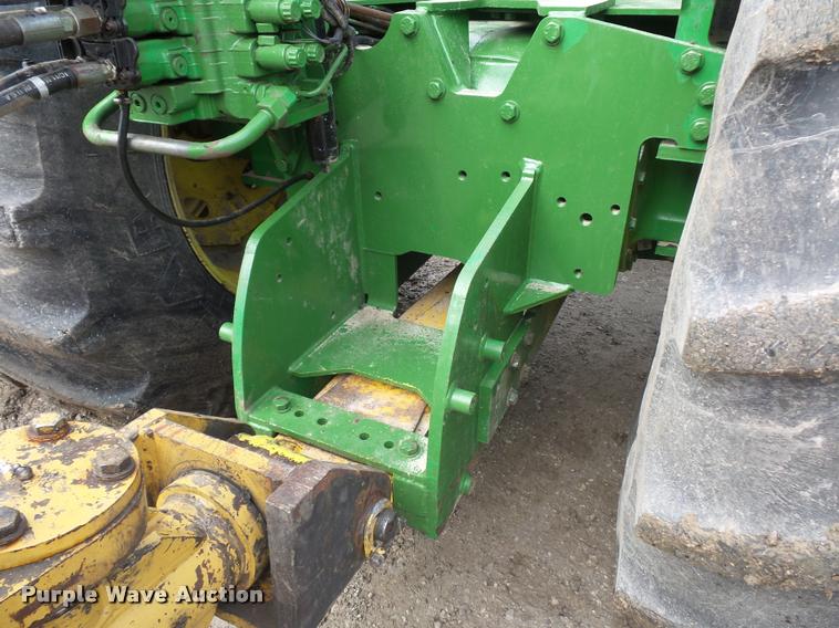 image for item L4658 2004 John Deere 9520 4WD tractor