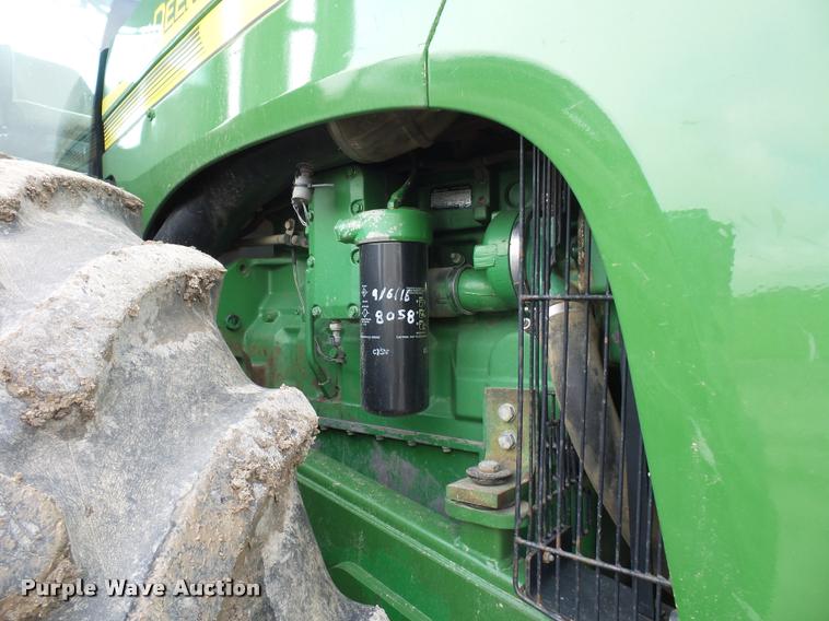 image for item L4658 2004 John Deere 9520 4WD tractor