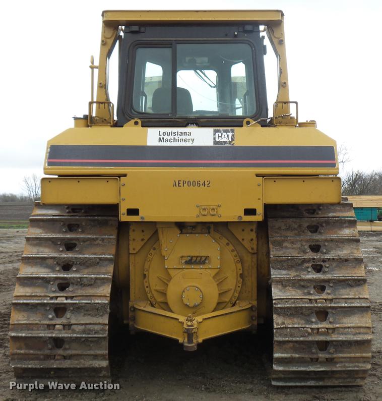 image for item L4659 2005 Caterpillar D6R XW Series II dozer