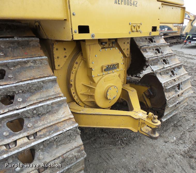 image for item L4659 2005 Caterpillar D6R XW Series II dozer