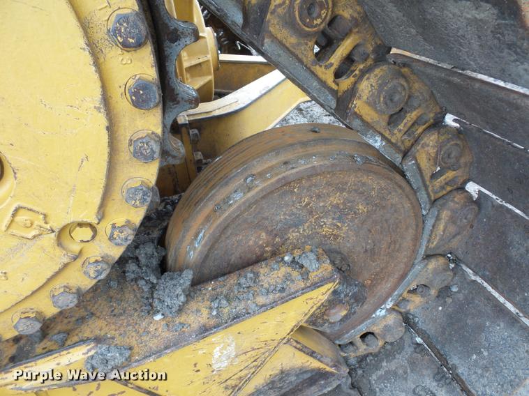 image for item L4659 2005 Caterpillar D6R XW Series II dozer