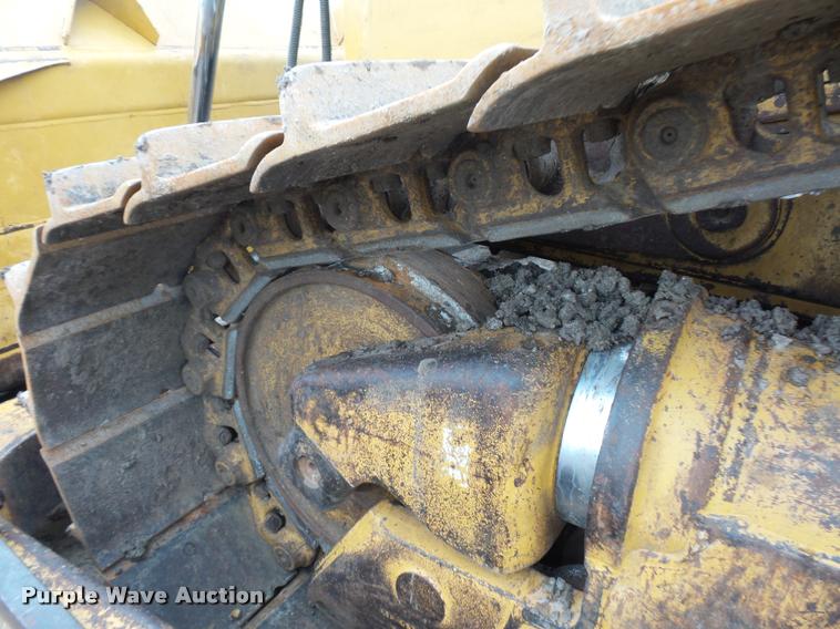 image for item L4659 2005 Caterpillar D6R XW Series II dozer