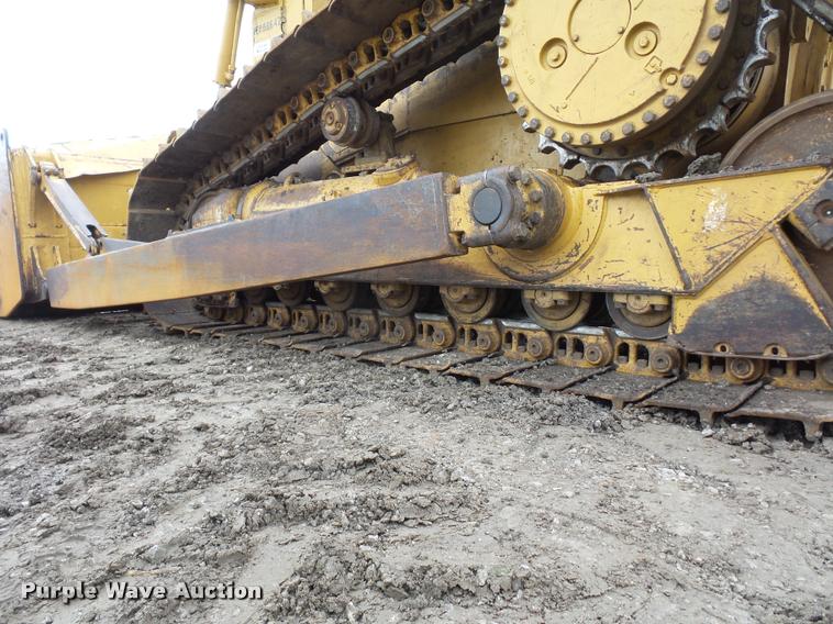 image for item L4659 2005 Caterpillar D6R XW Series II dozer