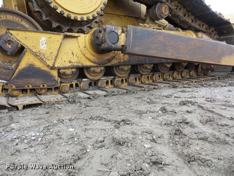 image for item L4659 2005 Caterpillar D6R XW Series II dozer