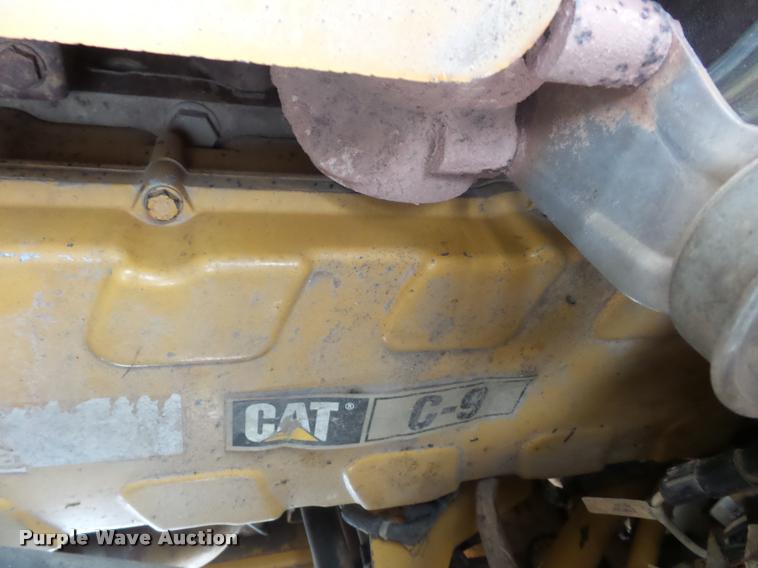 image for item L4659 2005 Caterpillar D6R XW Series II dozer