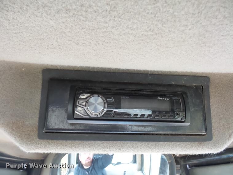 image for item L4659 2005 Caterpillar D6R XW Series II dozer