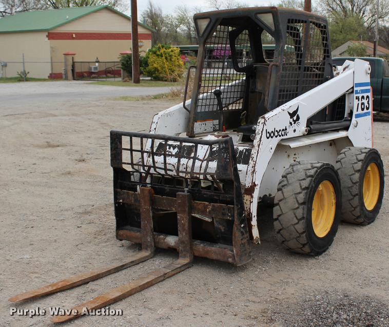 image for item L4960 2000 Bobcat 763 skid steer