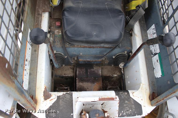 image for item L4960 2000 Bobcat 763 skid steer