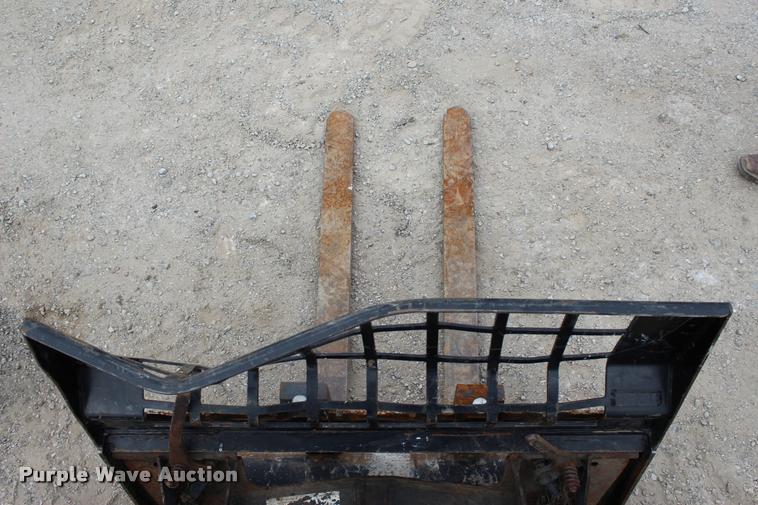 image for item L4960 2000 Bobcat 763 skid steer