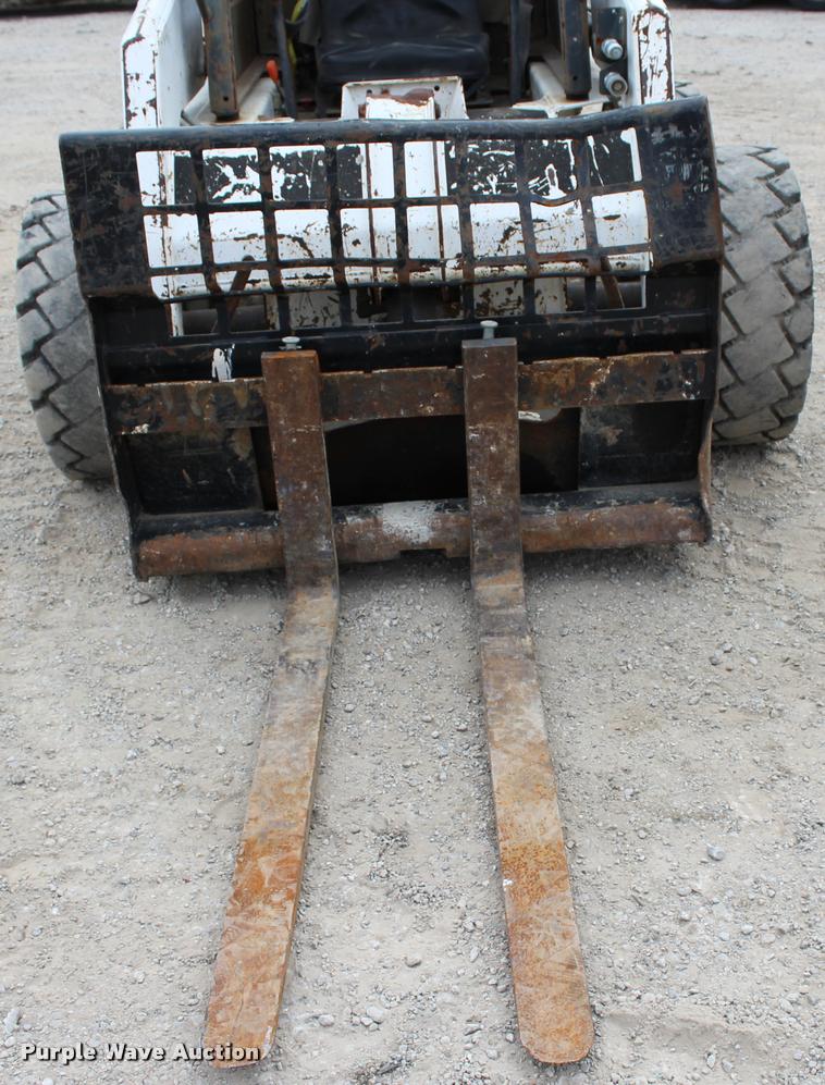 image for item L4960 2000 Bobcat 763 skid steer