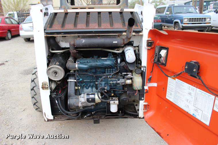 image for item L4960 2000 Bobcat 763 skid steer