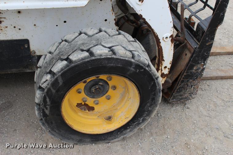image for item L4960 2000 Bobcat 763 skid steer