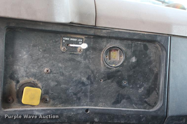 image for item L4961 1996 International 4900 dump truck