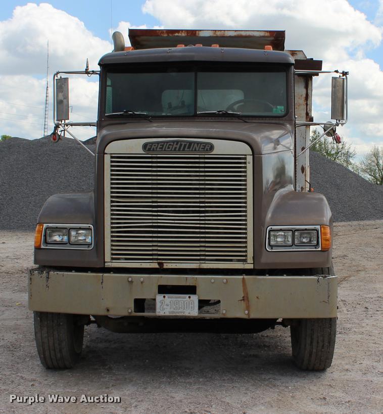 image for item L4970 1990 Freightliner FLD dump truck
