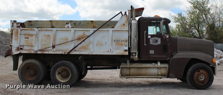 image for item L4970 1990 Freightliner FLD dump truck