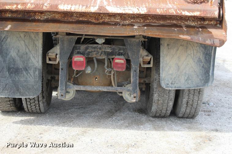 image for item L4970 1990 Freightliner FLD dump truck