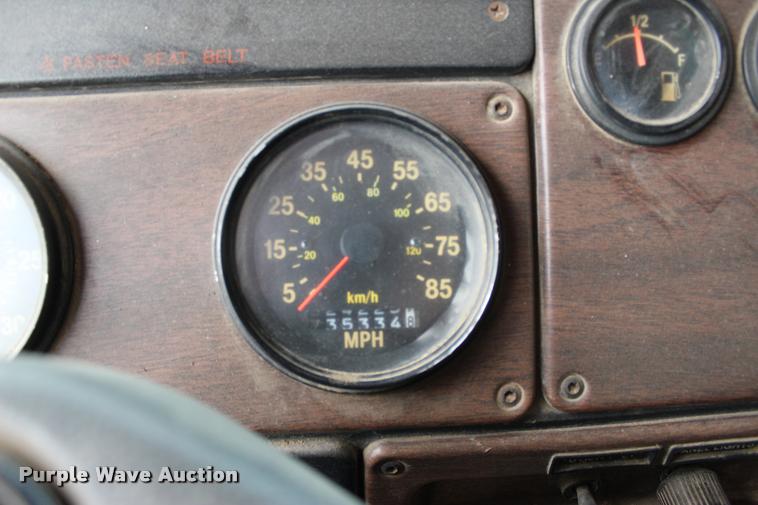 image for item L4970 1990 Freightliner FLD dump truck