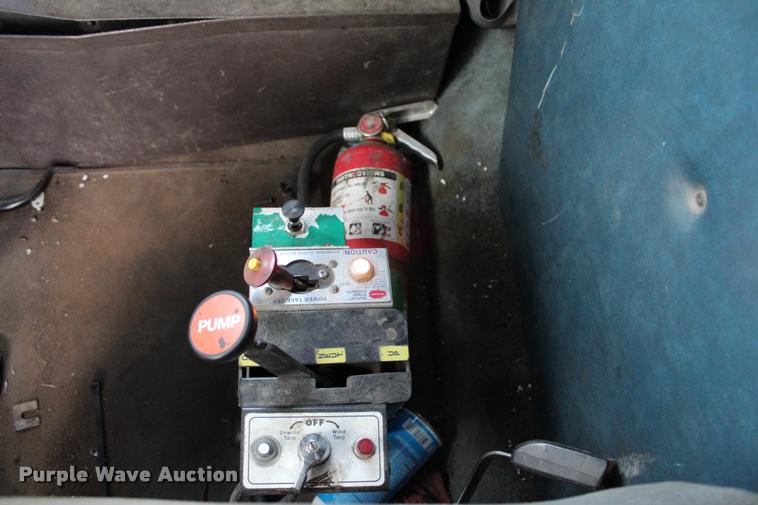 image for item L4971 1995 International 9400 dump truck