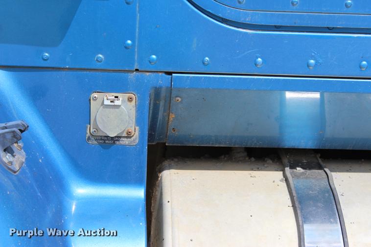 image for item L4971 1995 International 9400 dump truck