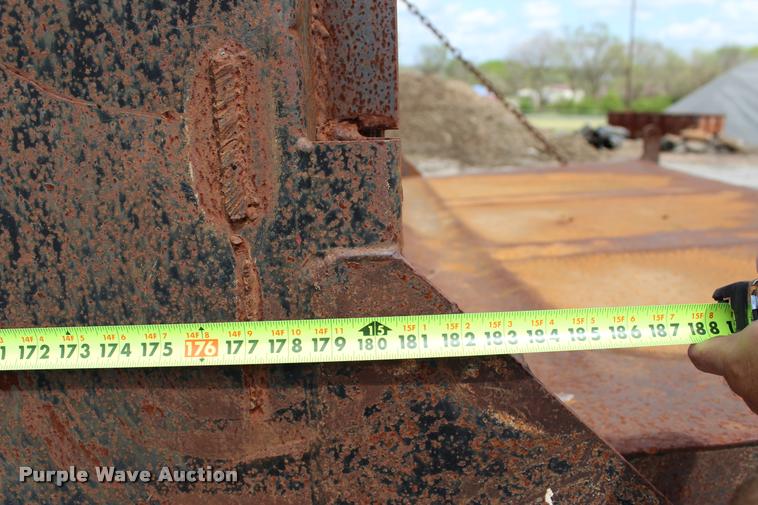 image for item L4971 1995 International 9400 dump truck